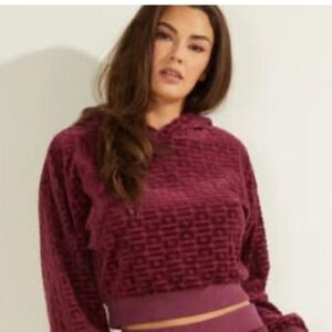 Velour Guess hoodie sweatshirt in beautiful wine burgandy color. So soft! Size L